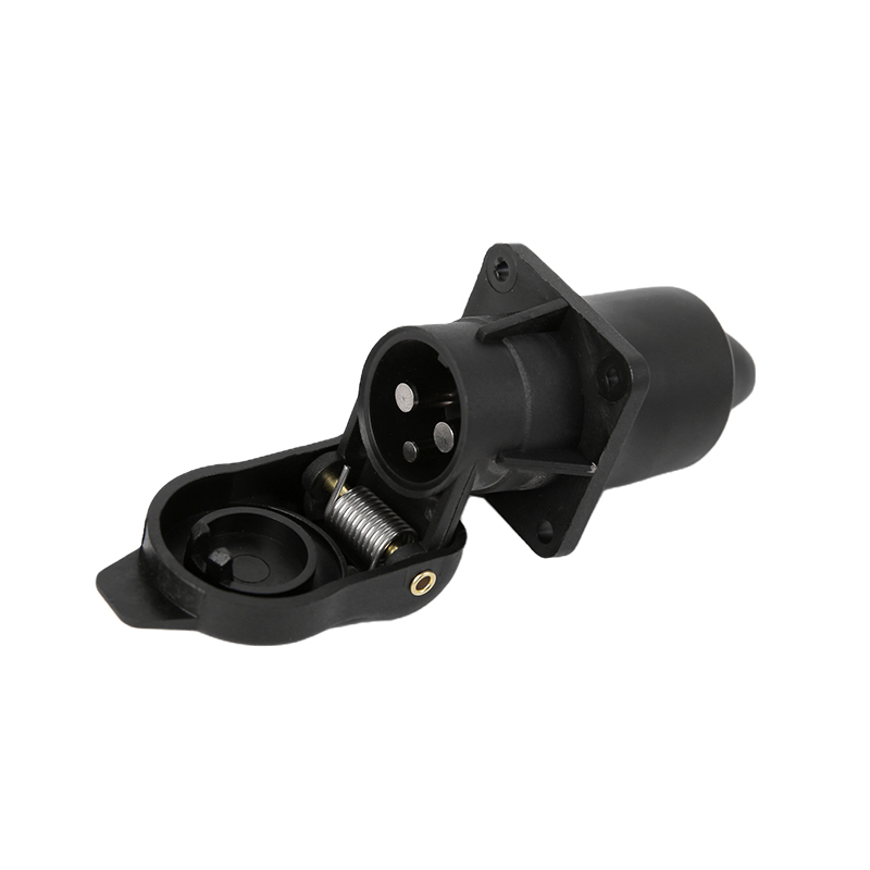 3pólová zásuvka- 4 upevňovací body JH038-B